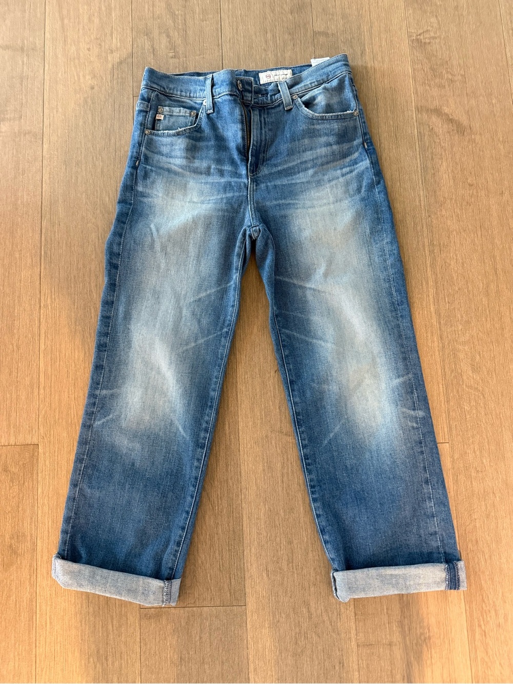 AG Brinley Crop Mid Rise Straight, size 27